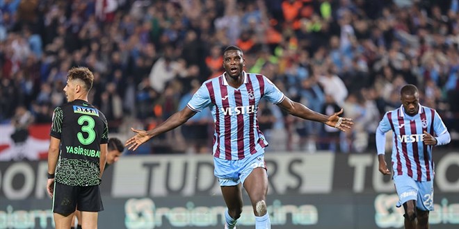 Trabzonspor teknik direktör değişimiyle çıkışa geçti