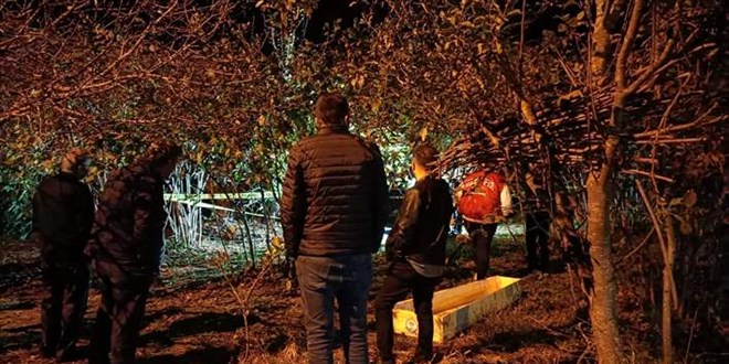 Trabzon'da, doktor evinin bahçesinde ölü bulundu