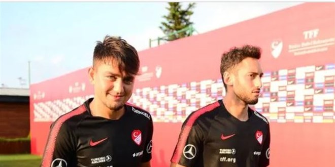 Milli Takım'da Cengiz Ünder ve Hakan Çalhanoğlu kadrodan çıkarıldı