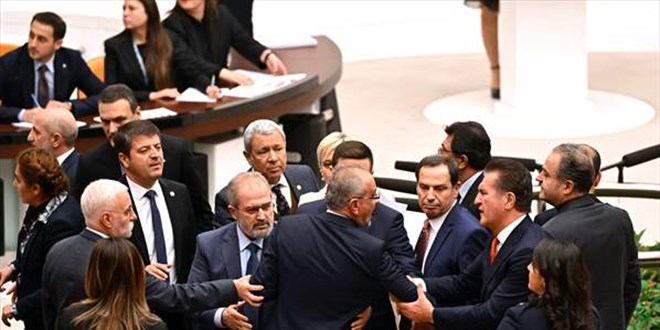 TBMM Genel Kurulu toplandı