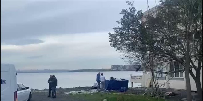 Küçükçekmece Gölü'nde erkek cesedi bulundu
