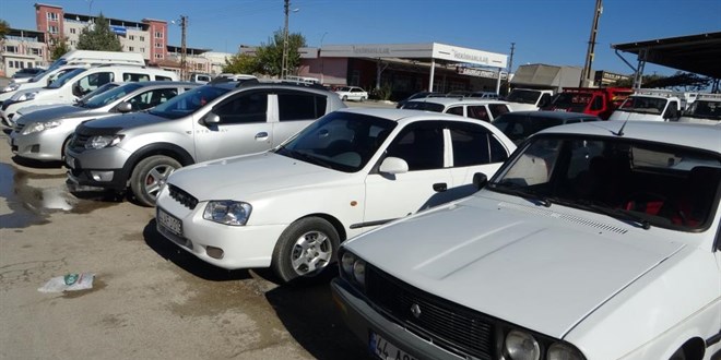 Yüzde 20 fiyat düşüşleri ikinci el otomobil piyasasını hareketlendi