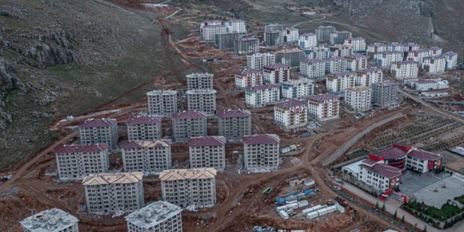 Depremin merkez üssü Elbistan'da afet konutları hızla yükseliyor