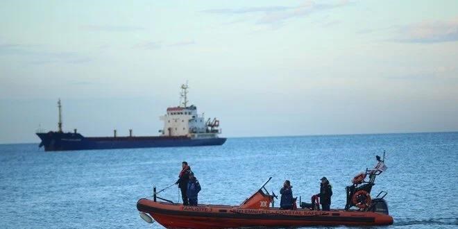 Batan gemiden bir kişinin daha cansız bedenine ulaşıldı