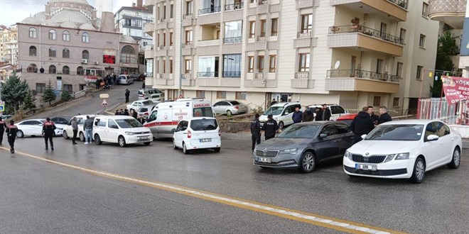 Ankara'da gürültü cinayeti: Baba ile 15 yaşındaki oğlu öldürüldü