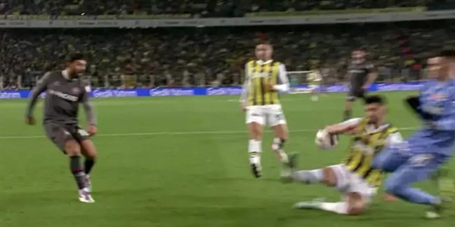 Fenerbahçe-Karagümrük maçının VAR konuşmaları ortaya çıktı