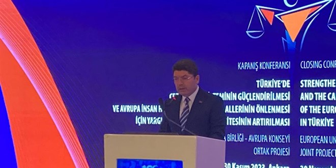 Bakan Tunç: Türkiye insan haklarına saygılı bir hukuk devletidir