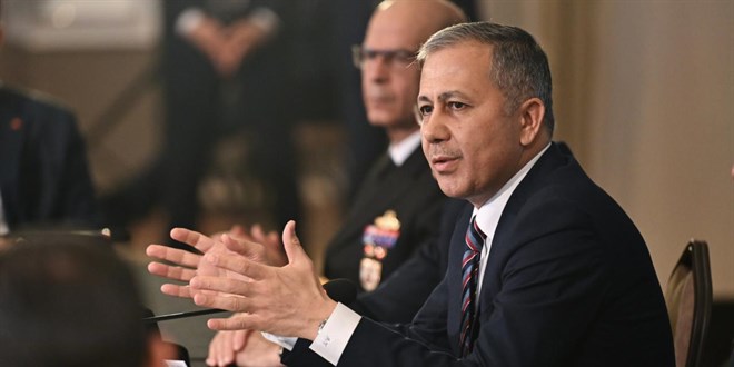 Bakan Yerlikaya: Böyle bir girişim kabul edilemez, bedeli ağır olur