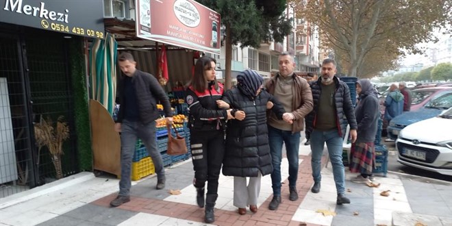 İntihar girişimindeki kadını polis ekipleri kurtardı