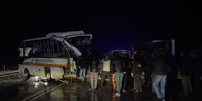 Eskişehir'de kaza: 14 kişi yaralandı
