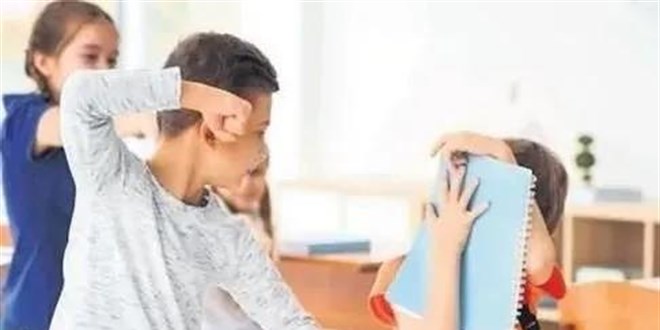 Sosyetik kolejde akran zorbalarına en hafif ceza