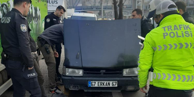 Sahte plakayla trafiğe çıktı; 40 bin lira ceza yedi