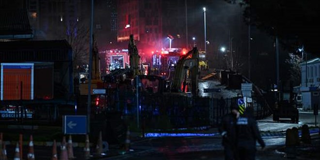 Kartal'daki İBB deposunda çıkan yangın söndürüldü