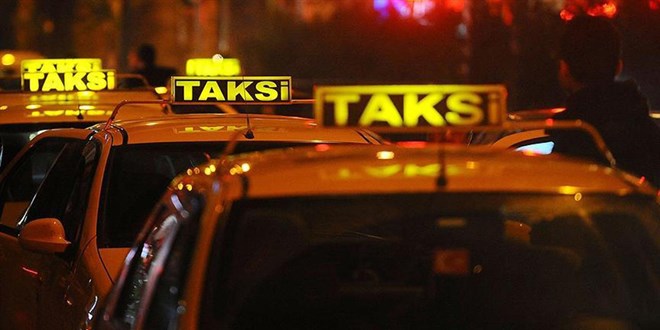 Korsan taksiciler site açtı: 7 dilde hizmet seçeneği