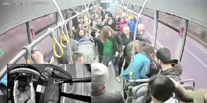 Muğla'da halk otobüsü şoförü, fenalaşan yolcuyu hastaneye yetiştirdi