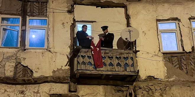 Piyade Sözleşmeli Er Yasin Karaca'nın şehadet haberi Tokat'taki ailesine verildi