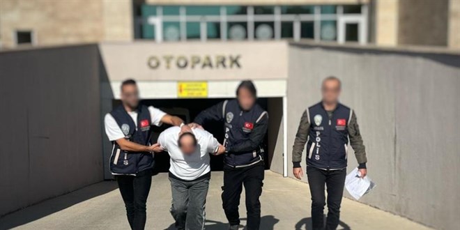 Sosyal medya üzerinden Atatürk'e ve şehitlere hakarete gözaltı