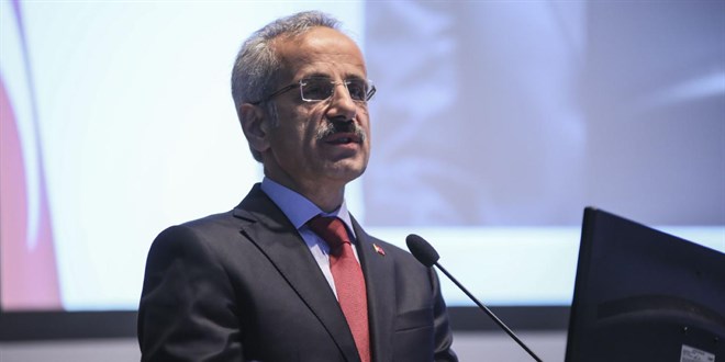Bakan Uraloğlu'ndan Türkiye'yi tehdit eden DEM partili eş başkana sert yanıt