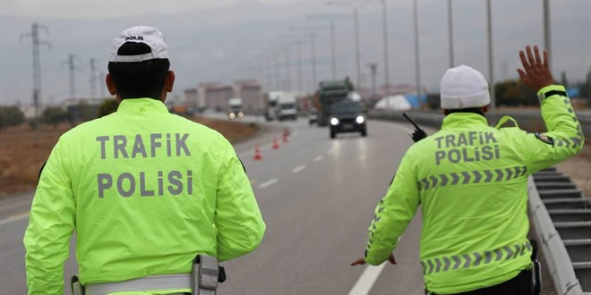 Yurt genelinde 18 bini aşkın sürücüye işlem uygulandı