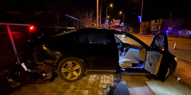 Başkanın makam araçları aynı cadde 3 yılda iki kez kazaya karıştı