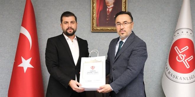 Öğretmen maaş ödülünü Gazze halkı için bağışladı