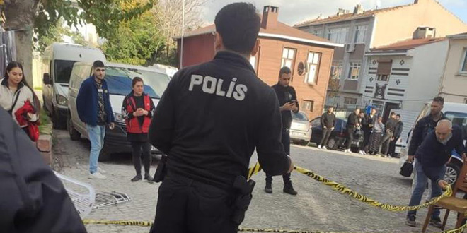 Tekerlekli sandalyesiyle geldi, eski eşini vurup kaçtı