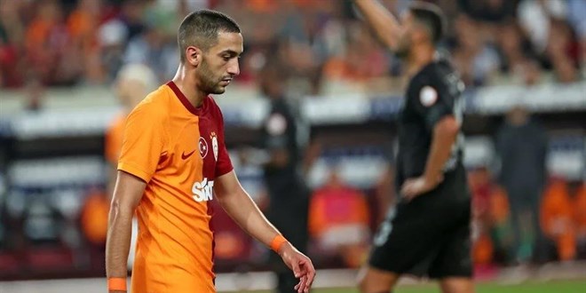 Galatasaray'da ayrılacak isimler belli oldu