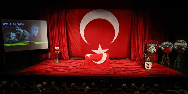 Usta sanatçı Ayla Algan son yolculuğuna uğurlandı