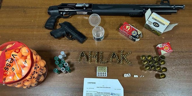 Polis 'oyuncu' kılığına girip kumarhanelere baskın yaptı