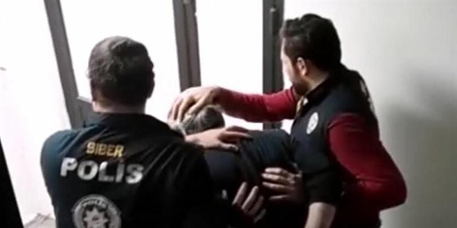 Sahte otomobil sitesiyle dolandırıcılık yapan 9 şüpheli yakalandı