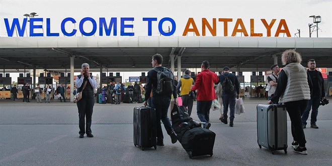 Antalya'da 2023'te turist rekoru krld