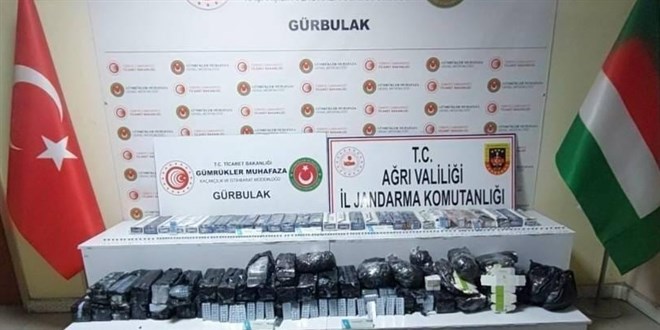 Ağrı'da tırın lastiklerinde 123 bin 800 uyuşturucu hap ele geçirildi