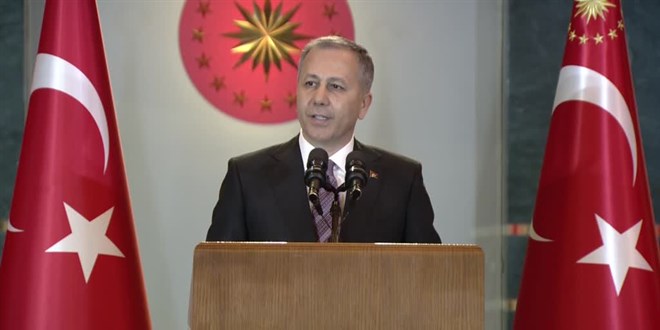 Bakan Yerlikaya'dan Valilere: Milletimiz ve devlet arasında bir köprü vazifesi görüyorsunuz