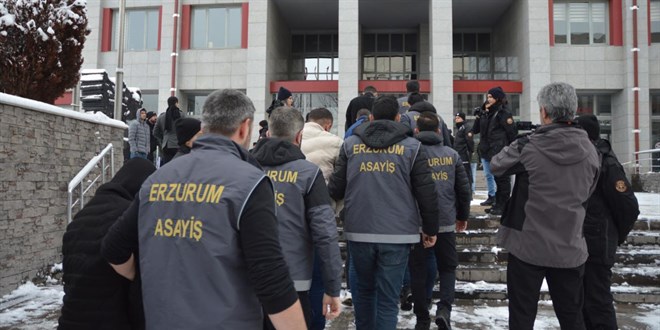 10 ilde 'sazan sarmalı' operasyonu: 20 gözaltı