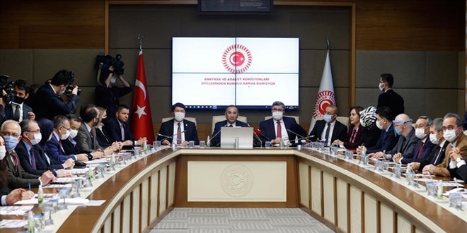 Anayasa ve Adalet Karma Komisyonu HSK üyeliği için toplandı
