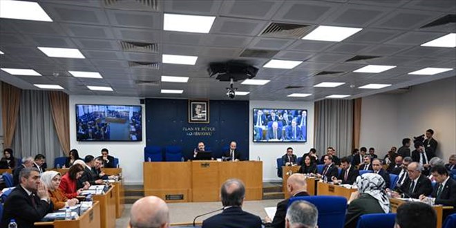 Çalışma hayatıyla ilgili düzenlemeler içeren kanun teklifi Bütçe Komisyonunda