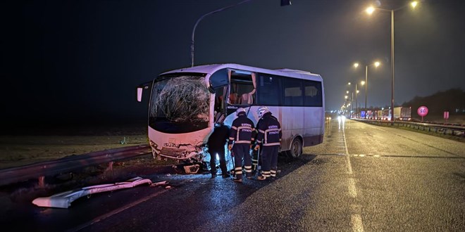 Edirne'de polis servisiyle otobs arpt: 11 yaral