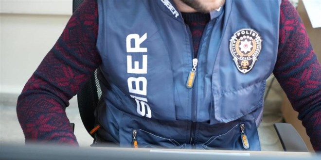 Polis sanal devriyede: Yasa dışı bahis sitesinin reklamını yaptı, gözaltına alındı