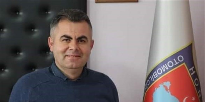 Siyasi partiler adayların hızına yetişemiyor