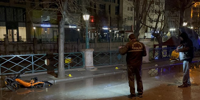 Eskişehir'de çıkan bıçaklı kavgada bir kişi öldü, bir kişi yaralandı