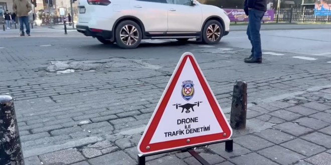 Işıklara uymayan yayalara para cezası kesildi