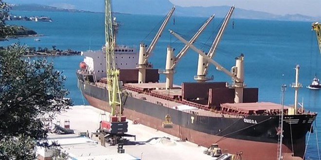 Şangay açıklarında 16 Türk mürettebatın bulunduğu gemi battı