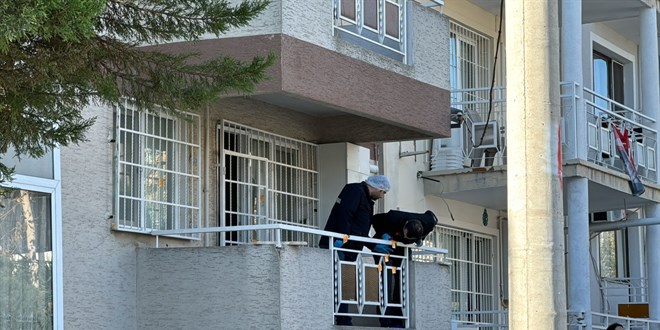 zmir'de doent cinayeti...Ailesinden 2 kiiyi ldrp intihar etti