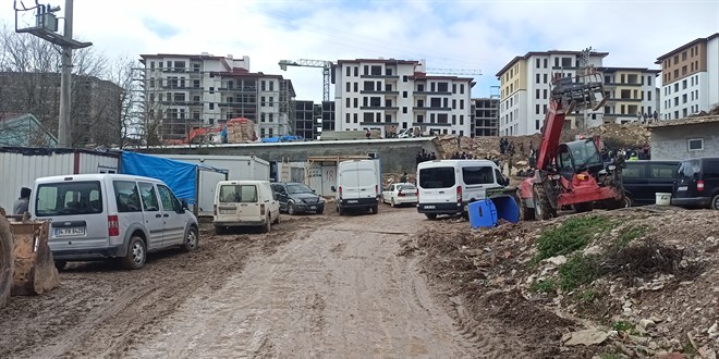 Kocaeli'de inşaat şantiyesinde çıkan yangında 1 işçi öldü