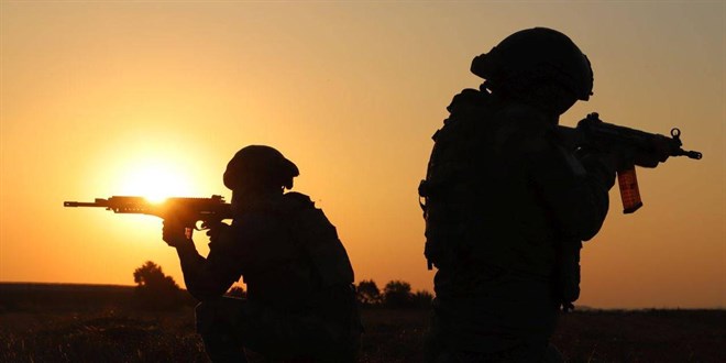 Suriye ve Irak'ın kuzeyinde 10 terörist etkisiz hale getirildi