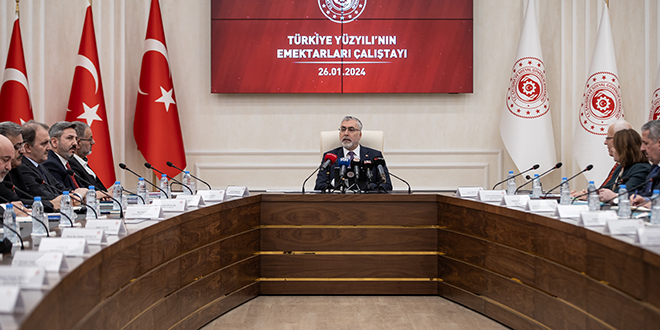 Bakan Işıkhan: Emekliler Yılı'nda Türkiye Yüzyılının Emektarları Programı'nı hayata geçireceğiz
