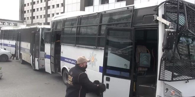Santa Maria Kilisesi'ndeki saldırıya ilişkin gözaltına alınan şüpheliler adliyede