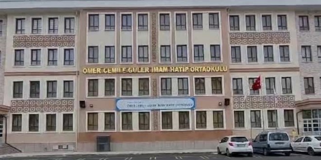 Astronot Gezeravcı, Konya ve Balıkesir'deki öğrencilerle telsizle görüştü