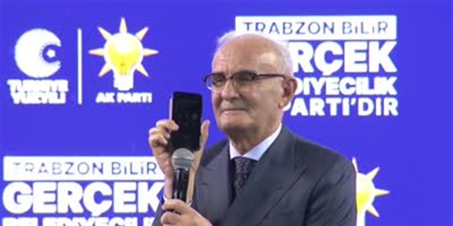 Erdoğan, Trabzon'da belediye başkan adayları tanıtım törenine telefonla bağlandı