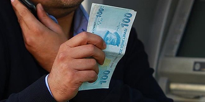 Kendilerini polis ve savcı olarak tanıtılanlara inandı, 7.8 milyon lira dolandırdırıldı